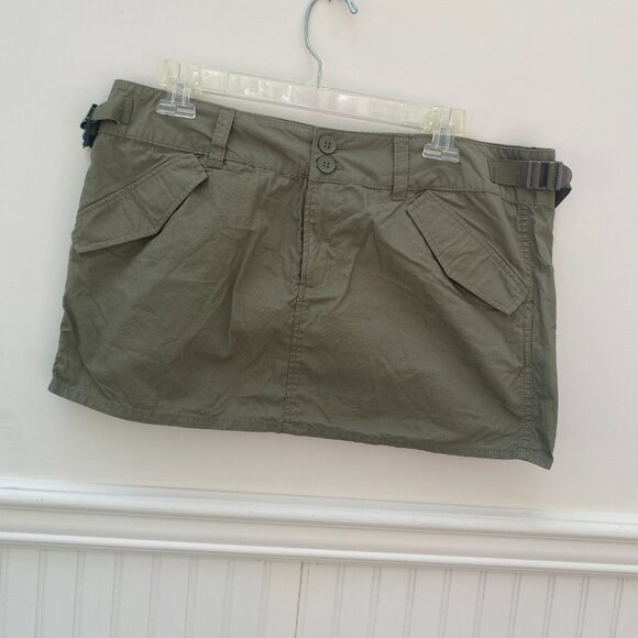 H&M Cargo mini Skirt size Medium Green - Picture 7 of 8